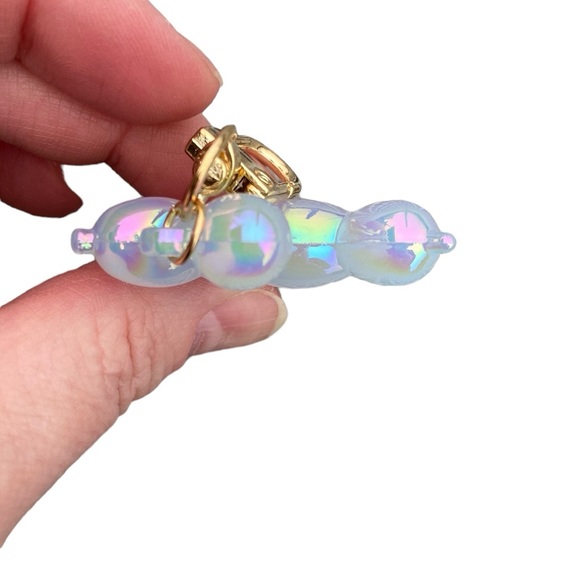 Light Blue Iridescent Multichrome Balloon Dog Bag Charm Keychain - Picture 4 of 10